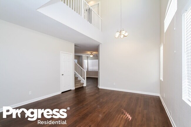 Building Photo - 10943 Newcastle Hills St