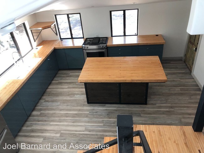 Foto del edificio - 3 br, 2 bath House - 1321 W San Antonio