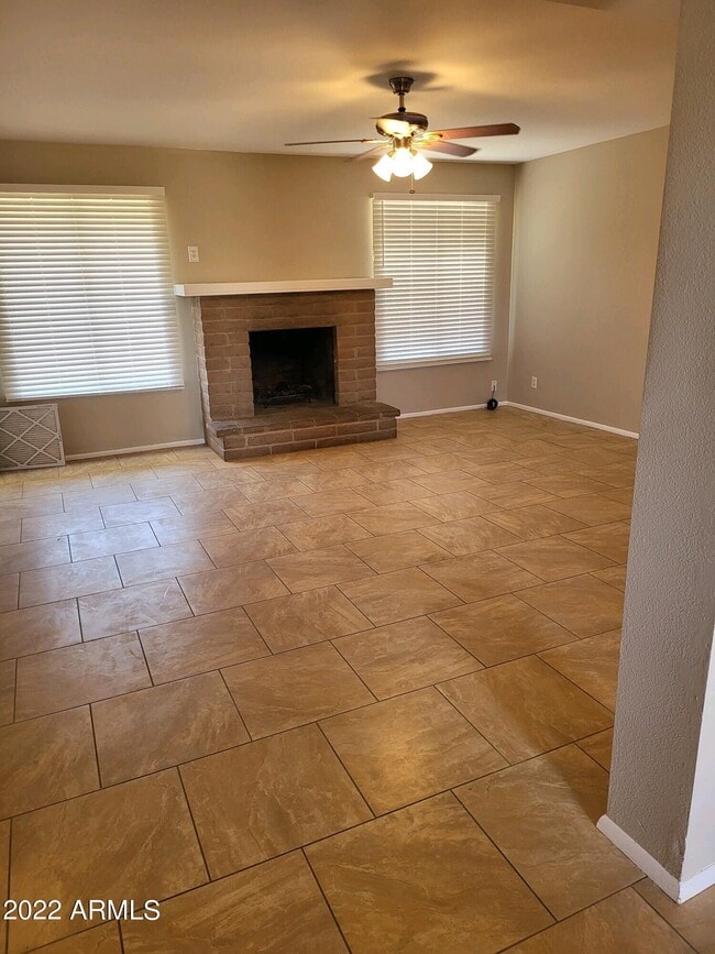 Building Photo - 4431 W Marlette Ave