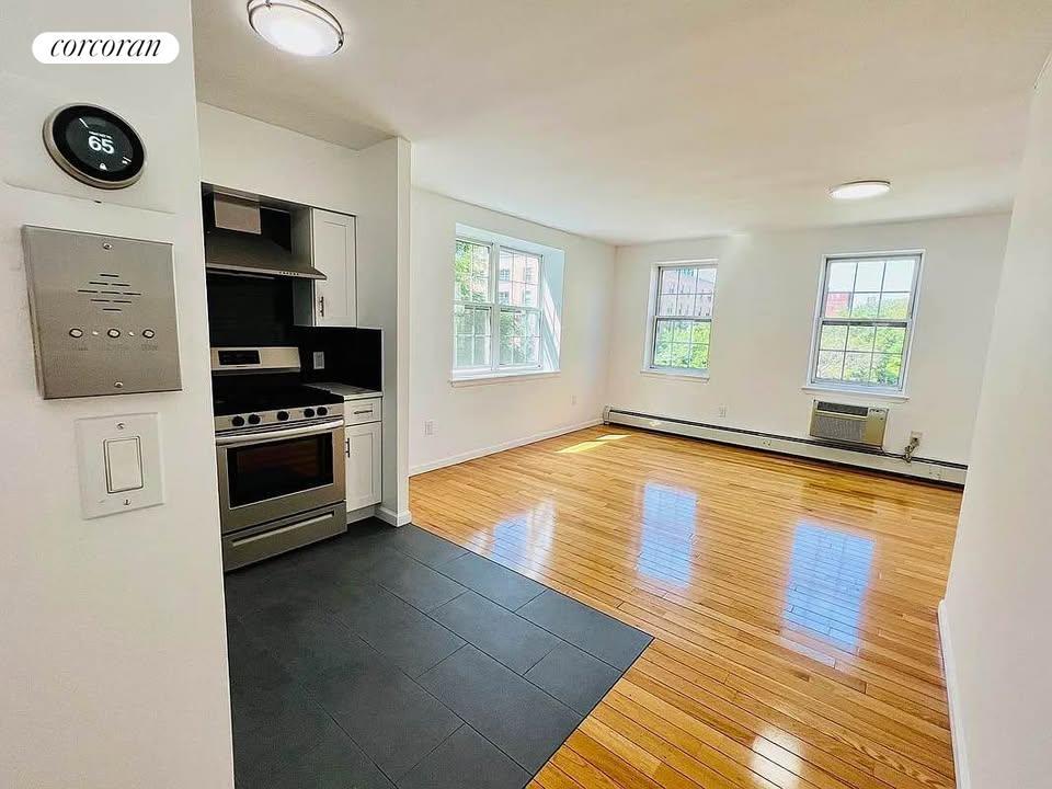 Foto principal - 1441 5th Ave