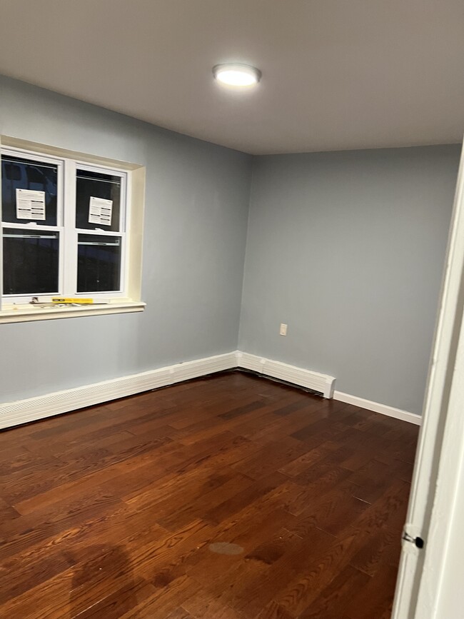 Building Photo - 4175 Bronxwood Ave