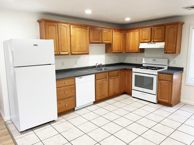 Photo - 1508 Hyde Park Ave Townhome