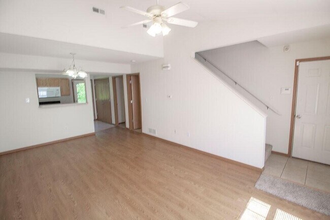 Foto del edificio - 1529 Bodie Dr