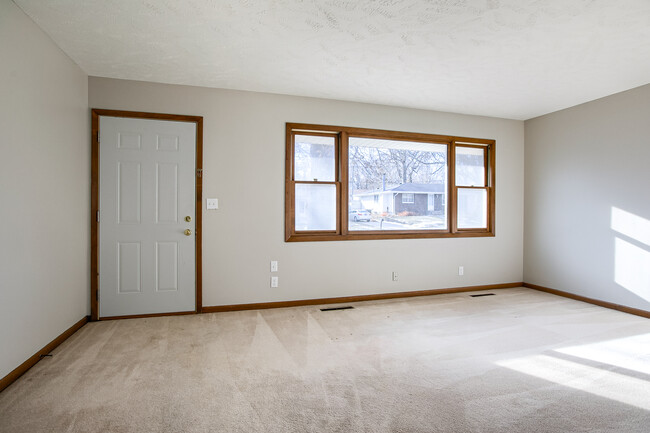 Building Photo - 7320 Garland St