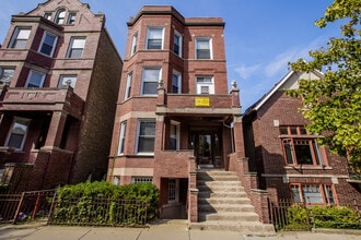 Building Photo - 1922 N Wood St