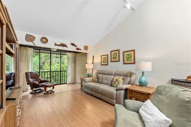 Building Photo - 1626 Brookhouse Dr