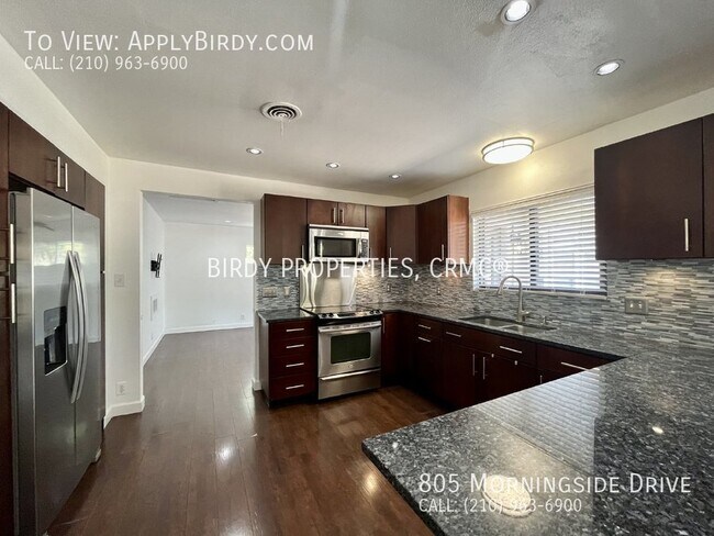 Building Photo - **3 Bed, 3 Bath Home Located in Terrell Hi...