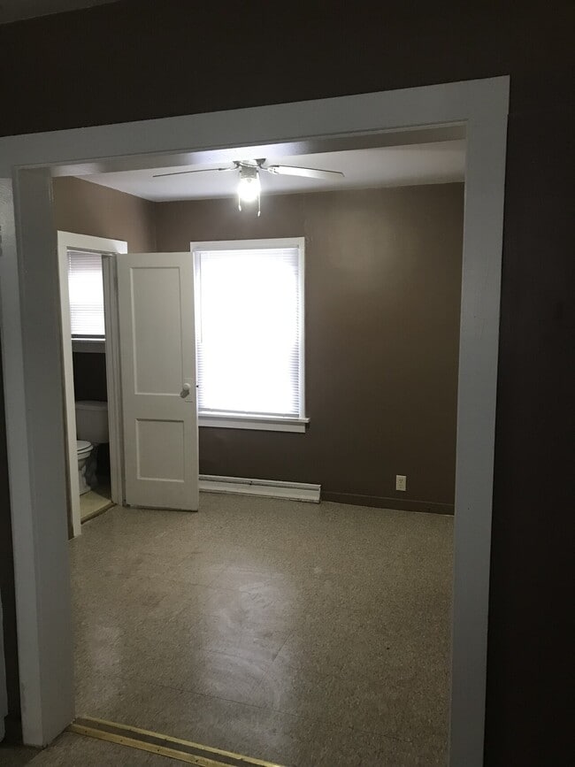 Building Photo - 502 S 34th St South Bend IN