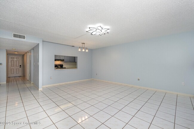 Foto del edificio - 5800 N Banana River Blvd