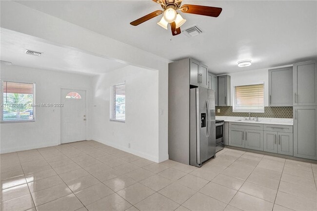 Photo - 2331 Arcadia Dr House