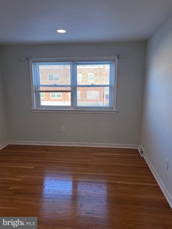 Foto del edificio - 3243 Lester Rd