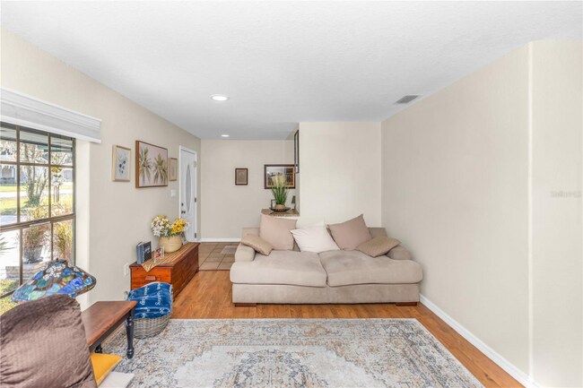 Building Photo - 1506 June Ave