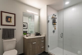 Photo - 171 N Westshore Dr Apartment