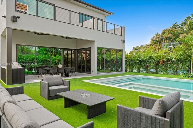 Foto del edificio - 245 NE 116th St