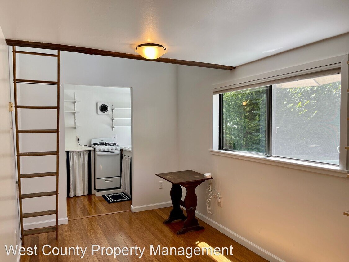 Primary Photo - Studio, 1 bath House - 6955-A Giusti Rd