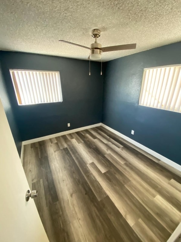 Foto del edificio - 16526 Chestnut St