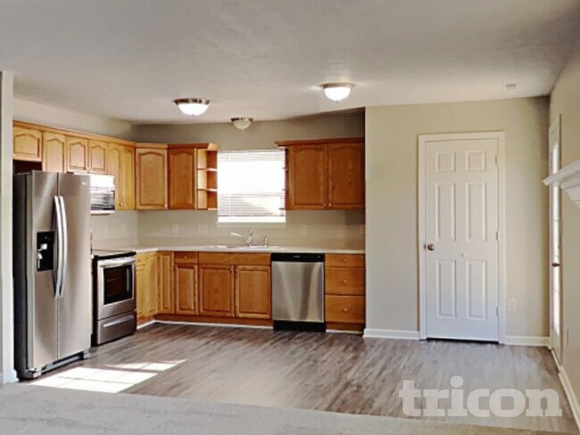 Foto del edificio - 214 Rolling Ridge Dr