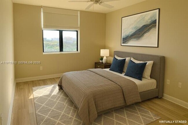 Foto del edificio - 888 Douglas Rd