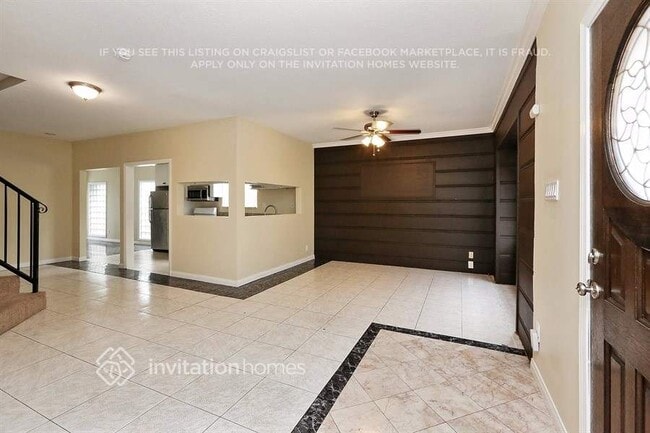 Building Photo - 3886 La Salle Ave