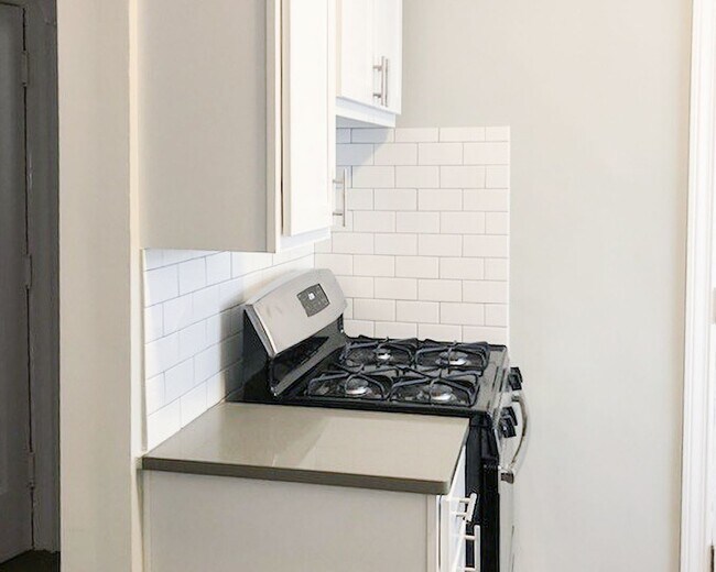 Foto del edificio - 5057 N Damen Ave