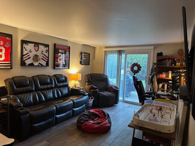 Building Photo - 21355 Sierra Dr