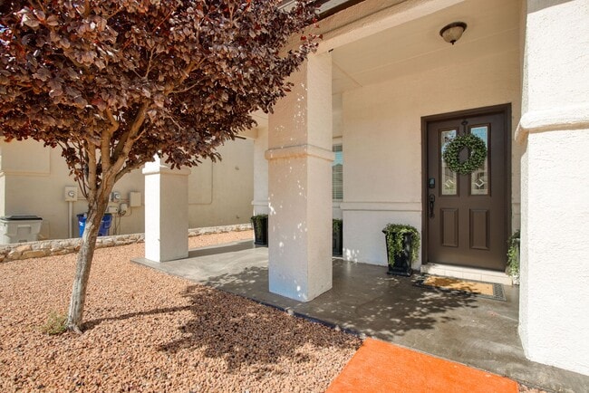 Building Photo - Westside area for Short or Long Term Renta...