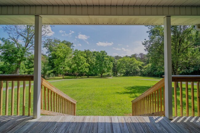 Building Photo - SHORT TERM - Spacious 3-Bedroom home with Wrap-Around Porch