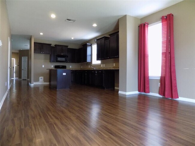 Foto del edificio - 1023 Larkfield Dr