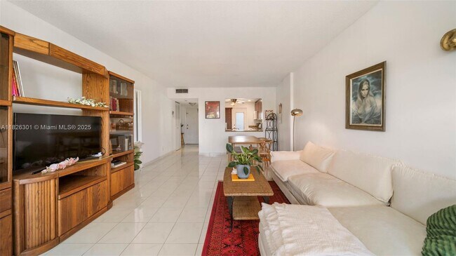 Foto del edificio - 3199 S Ocean Dr