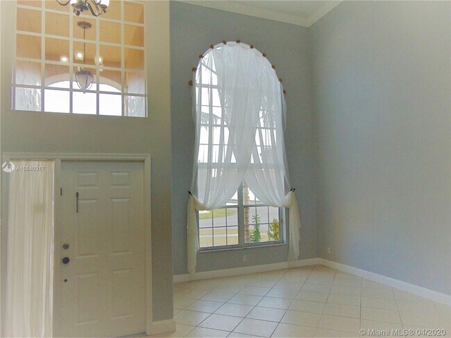 Foto del edificio - 17883 SW 5th St