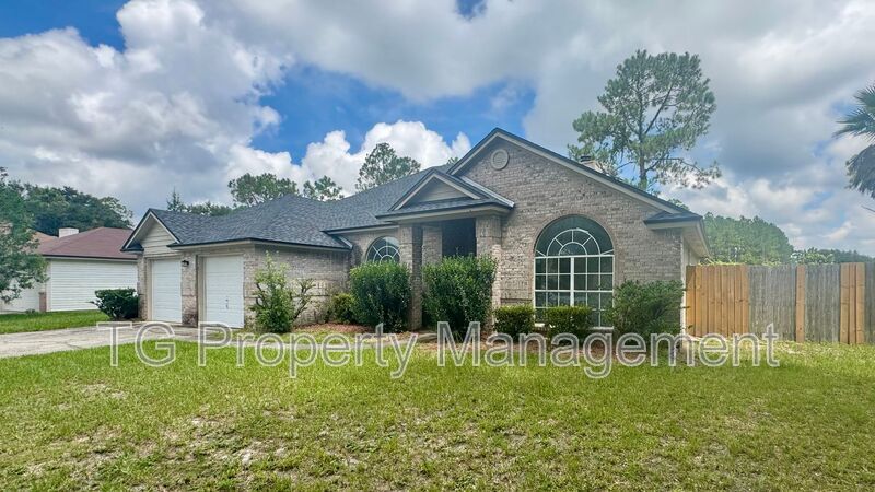 Foto principal - 8943 Country Bend Cir N