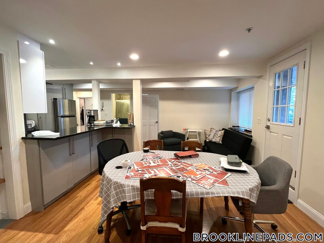 Foto principal - 1801 Beacon St