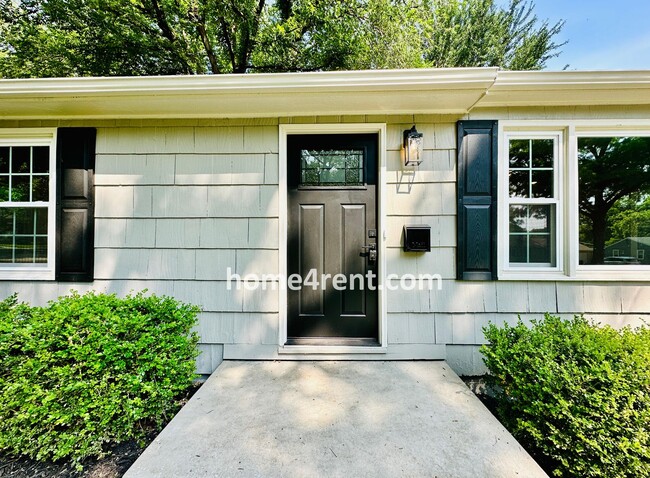 Building Photo - Beautiful Ranch Style, Overland Park Home ...