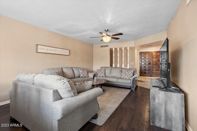 Building Photo - 5443 W Dahlia Dr