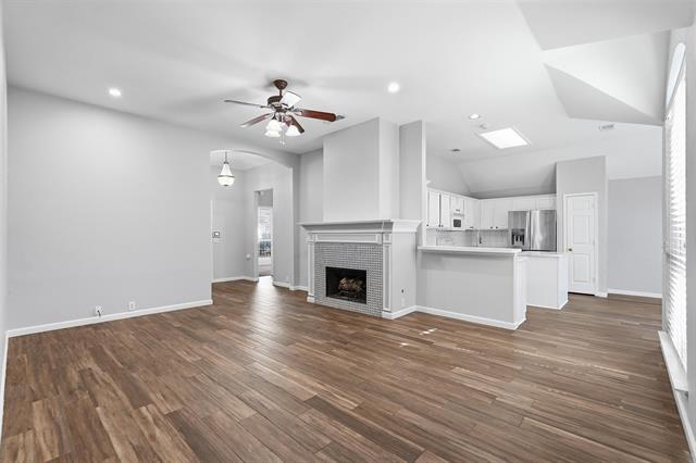 Foto del edificio - 1202 Defford Ln