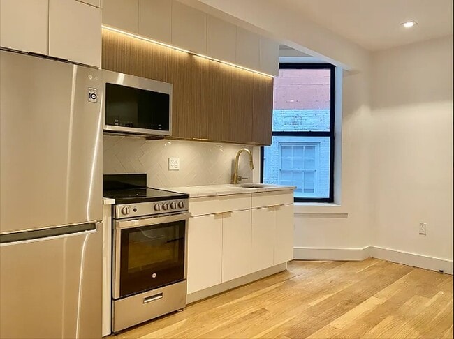 Photo - 223 E 96th St Apartment