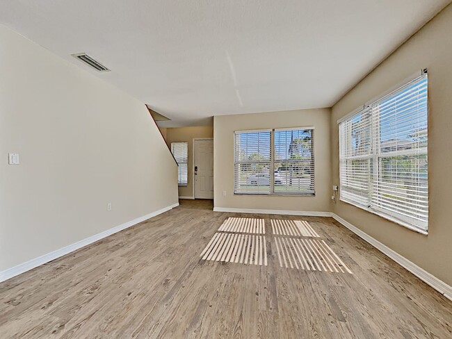 Foto del edificio - 2434 Island Club Way