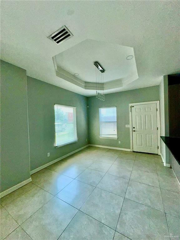 Foto del edificio - 16 Larkspur Ave