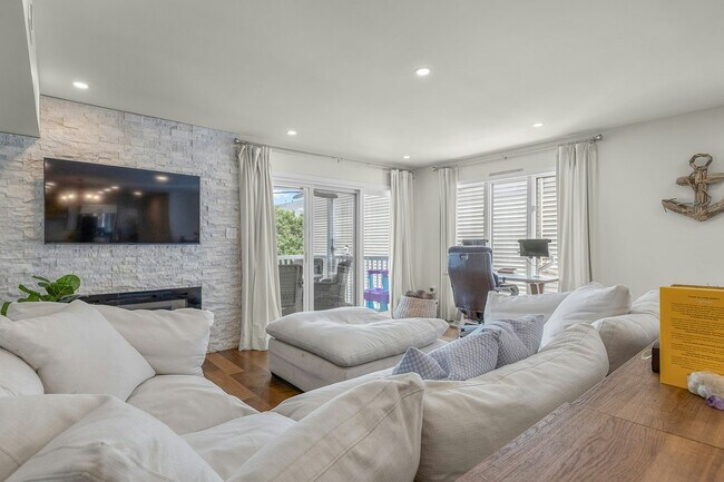 Foto del edificio - 3203 Page Ave