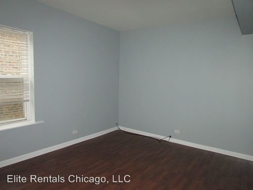Building Photo - 3 br, 1 bath Apartment - 8045 S. Dobson Ave.