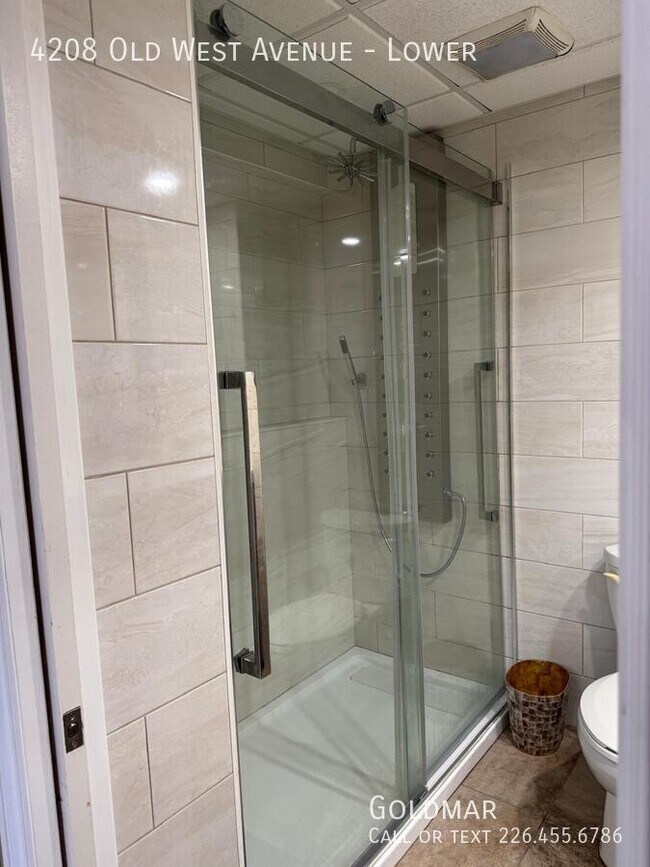 Photo du bâtiment - Lower Unit Available in South Windsor