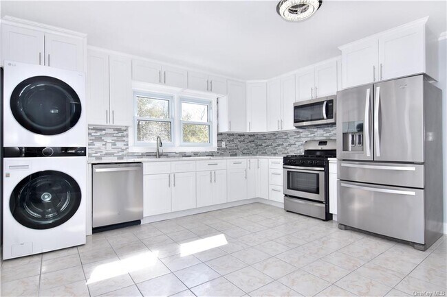 Foto del edificio - 129 Ellsworth Ave