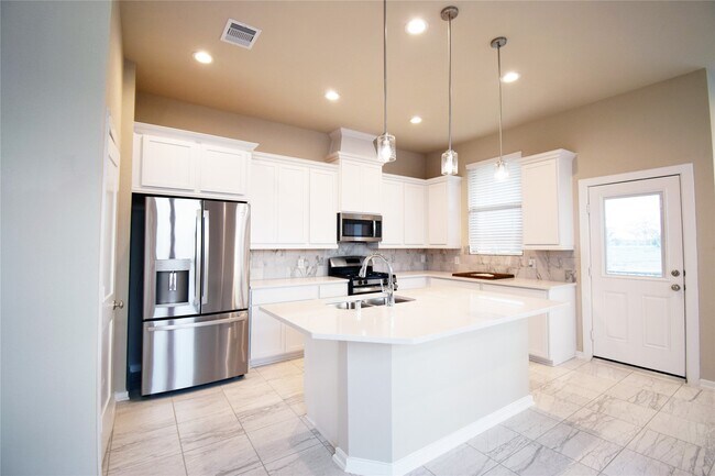 Foto del edificio - 9442 Starlight Oak Dr