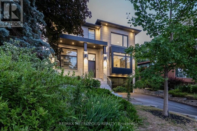 Building Photo - 12 Bearwood Dr