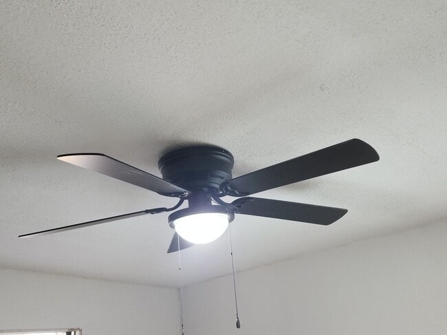 Foto del edificio - 6 Robinson Ct