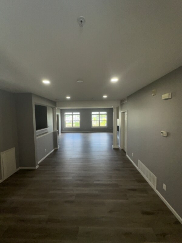 Building Photo - 1384 Devon Ln