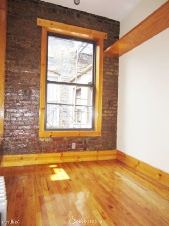 Building Photo - 107 Macdougal St
