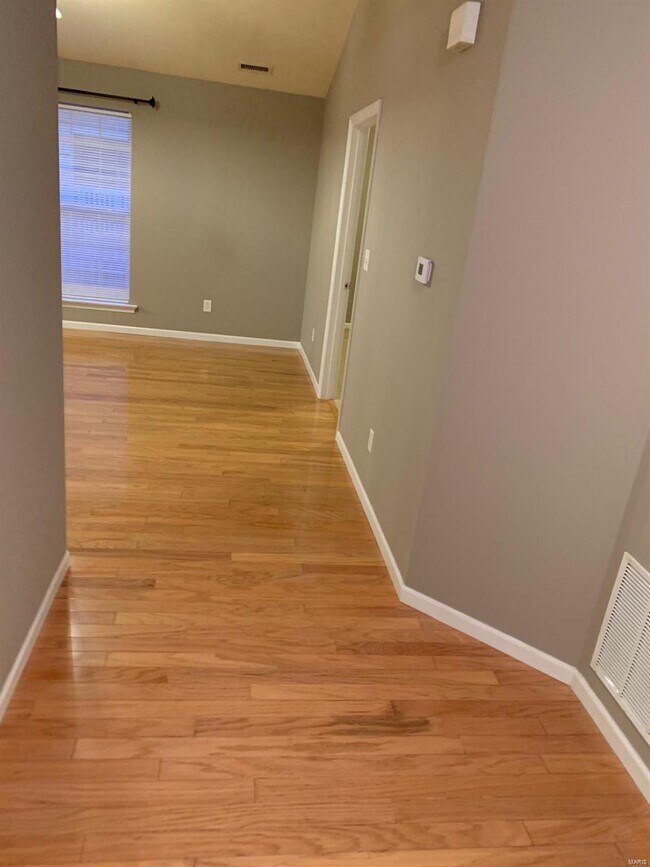 Building Photo - 1132 Welsh Dr
