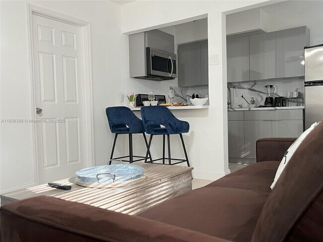 Foto del edificio - 1040 SW 28th St
