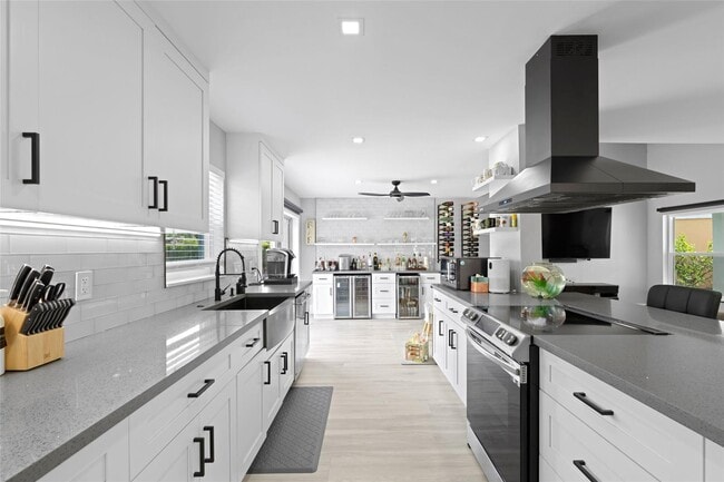 Foto del edificio - 133 SW 159th Way